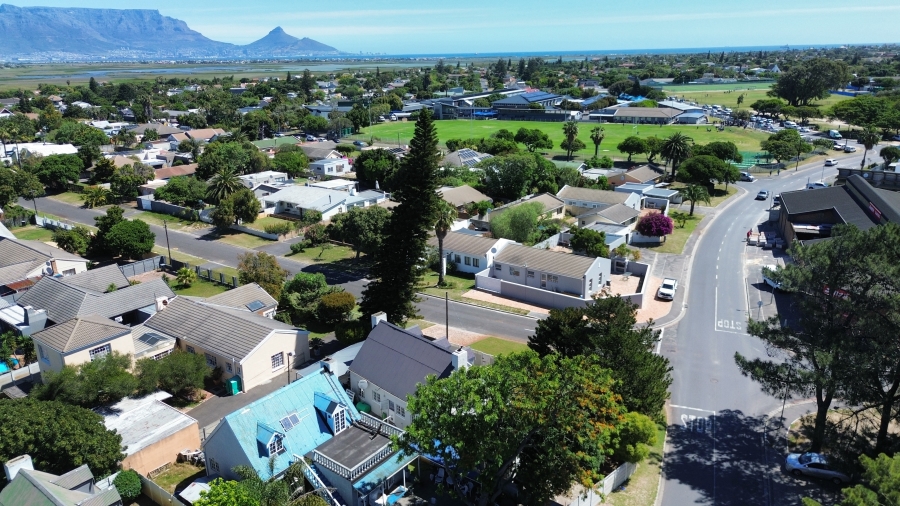 3 Bedroom Property for Sale in Table View Western Cape